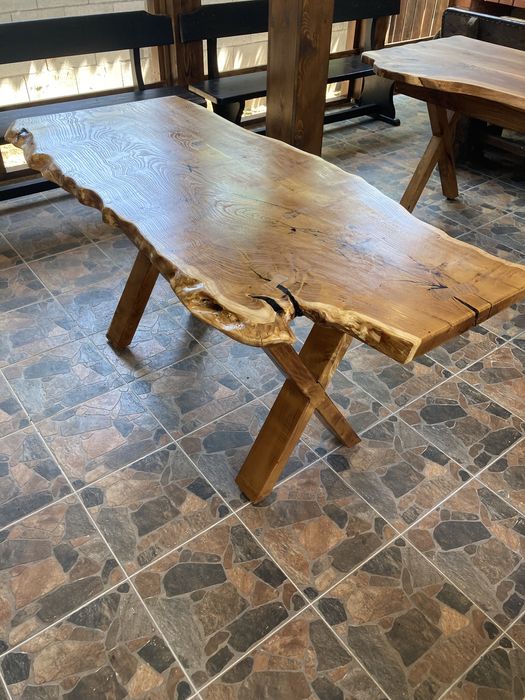 Маса от черница (масив)