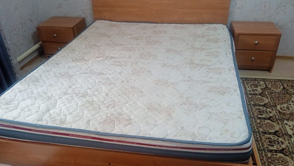 Спальный кровать с тумбой