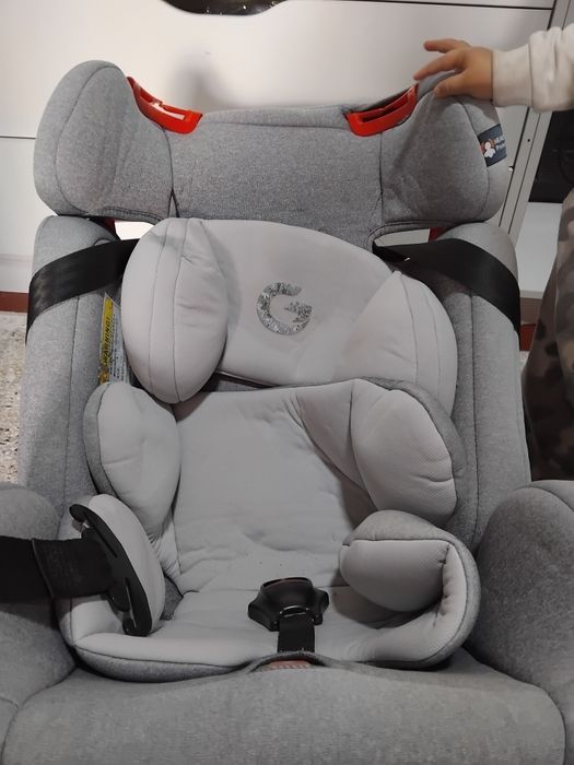 Avto kreslo sotiladi/ikkita telvizor ham bor