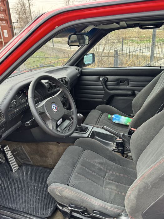 BMW e30 coupe 1984 yil, m50 b2,5 dvigitel
