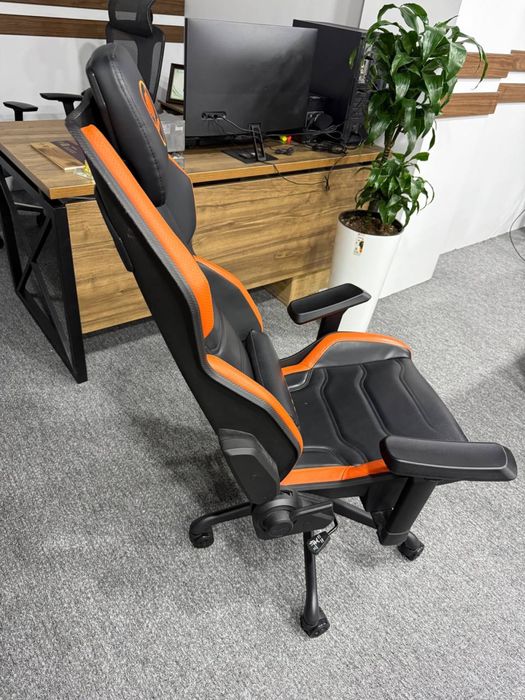 kreslo sotiladi COUGAR gaming original , holati ideal , кресло игровое
