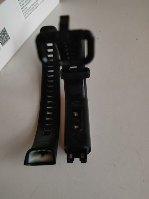 Смарт гривна Huawei Band 4