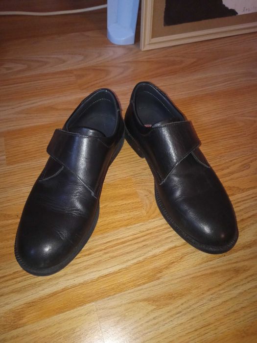 Детски обувки от естествена кожа