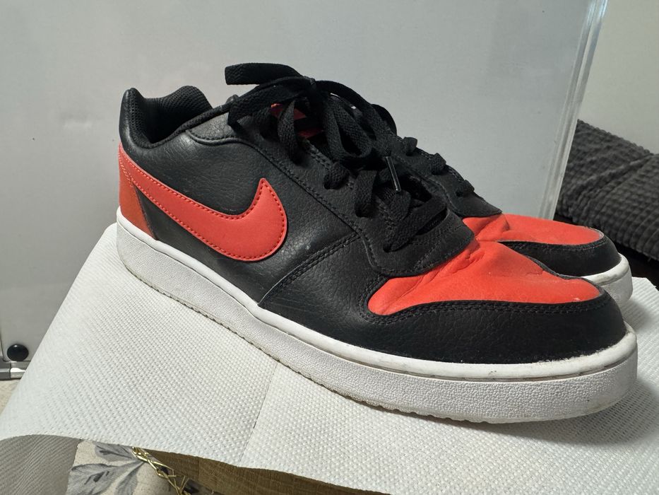 Маратонки Nike обувки