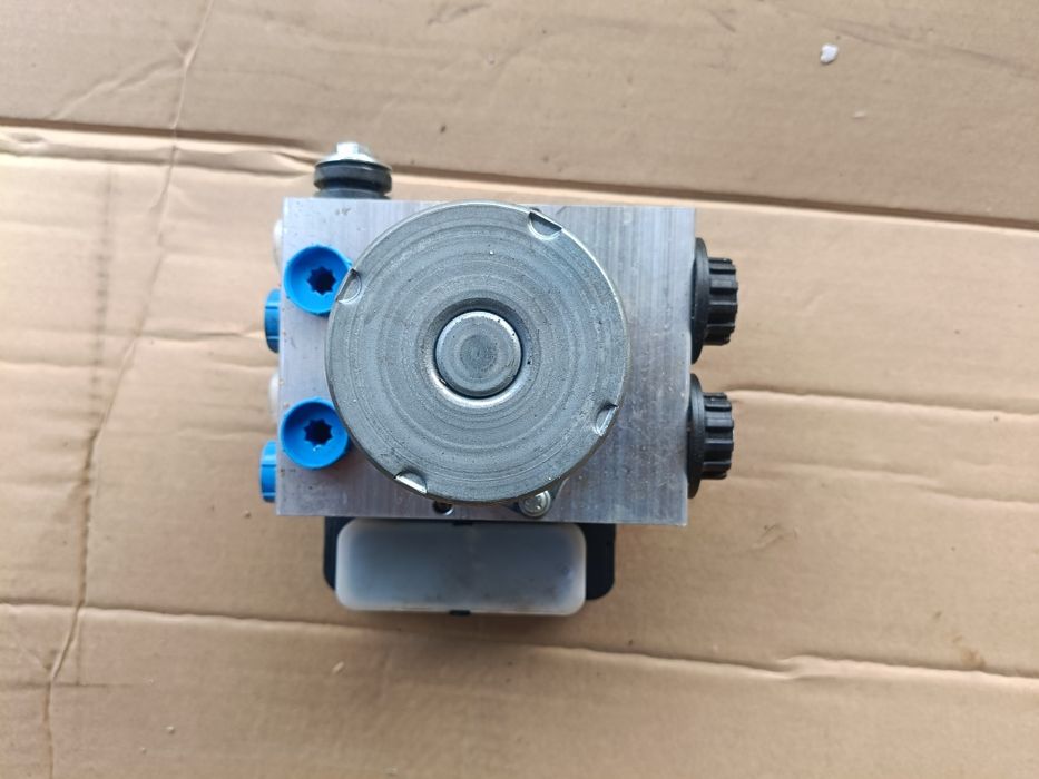 Pompa/supapă/distribuitor ABS IVECO  5802380021
