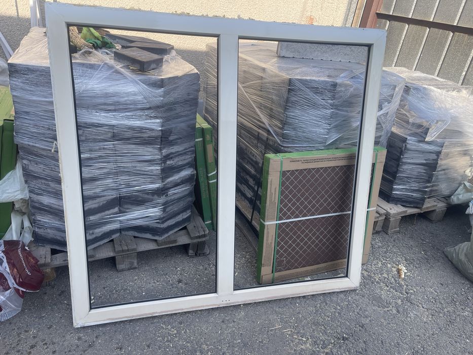 Продам окно пластиковое в хорошем состоянии