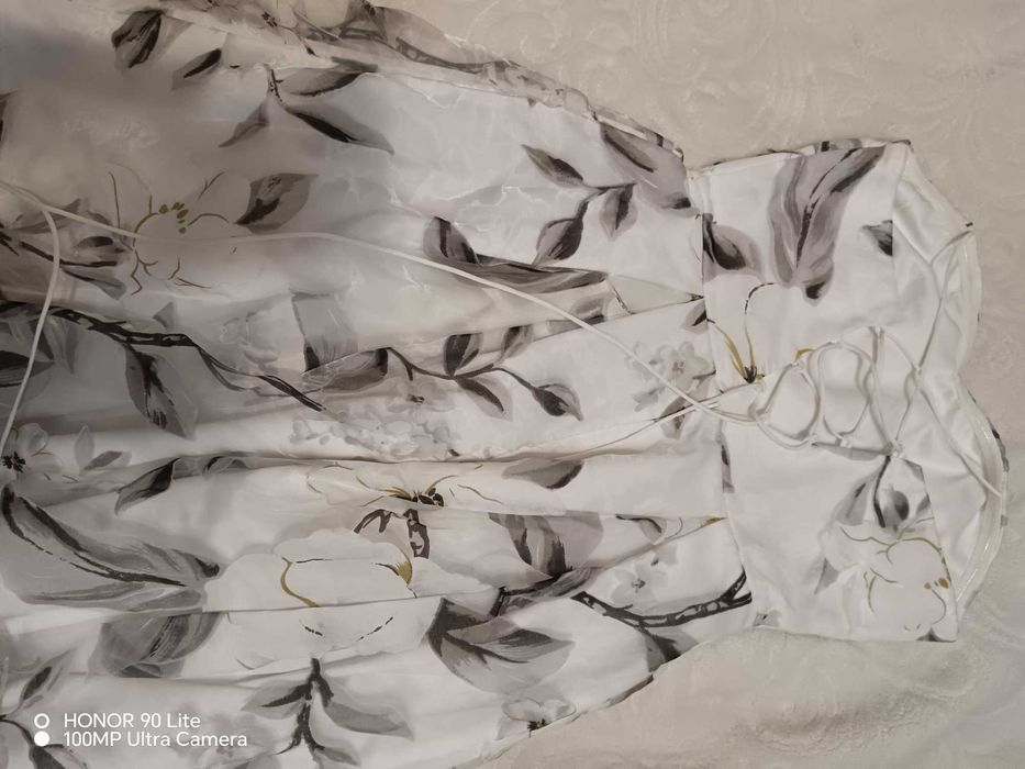 Дамска рокля с тюл