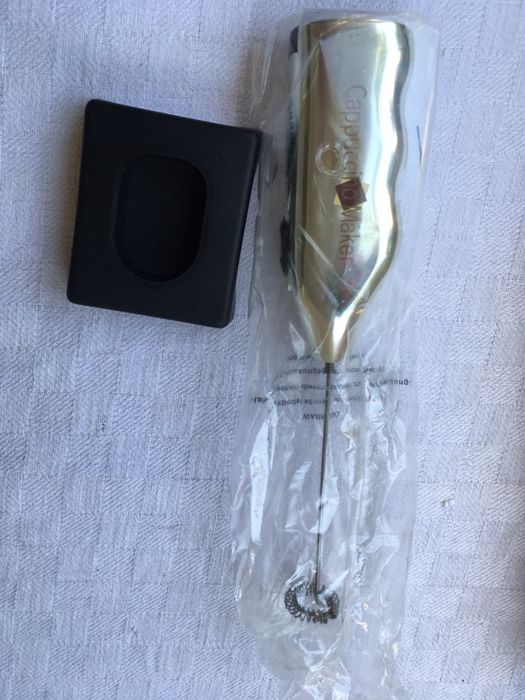 Cappucino maker cu baterii