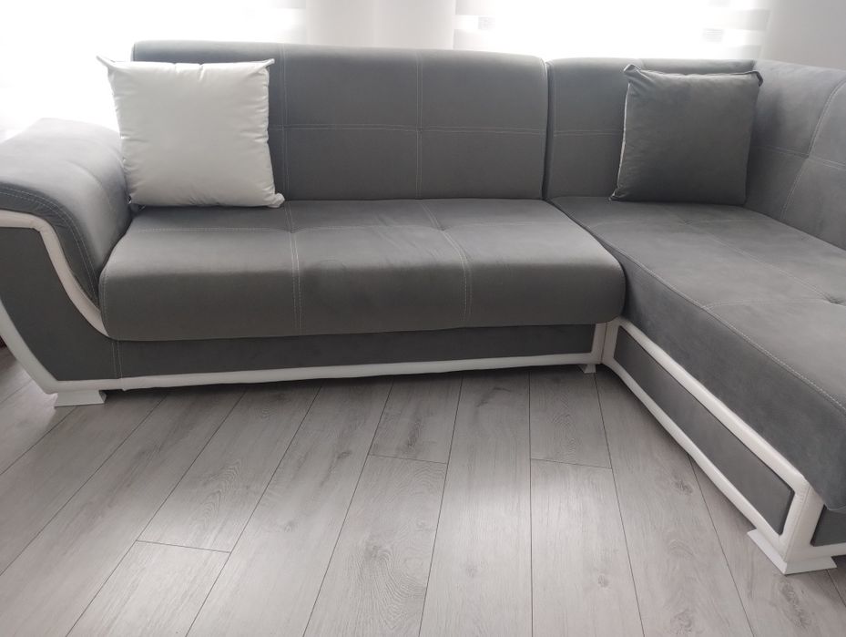 Vând colțar extensibil