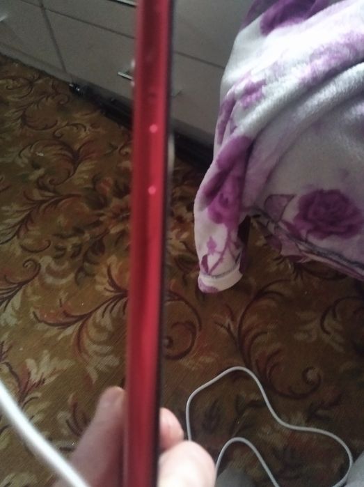 Продам телефон б/у