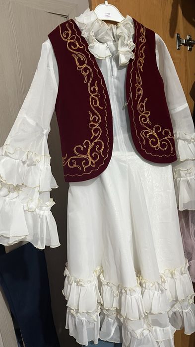 Национальное казахское платье для девочки