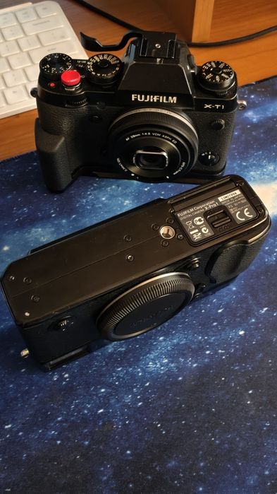 Fujifilm X-Pro1 impecabil la cutie