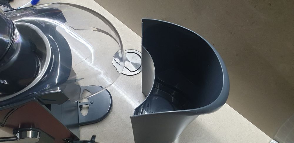 Сокоизстисквачка Moulinex JU650G3E, XXL отвор за цели плодове, 1000 W,