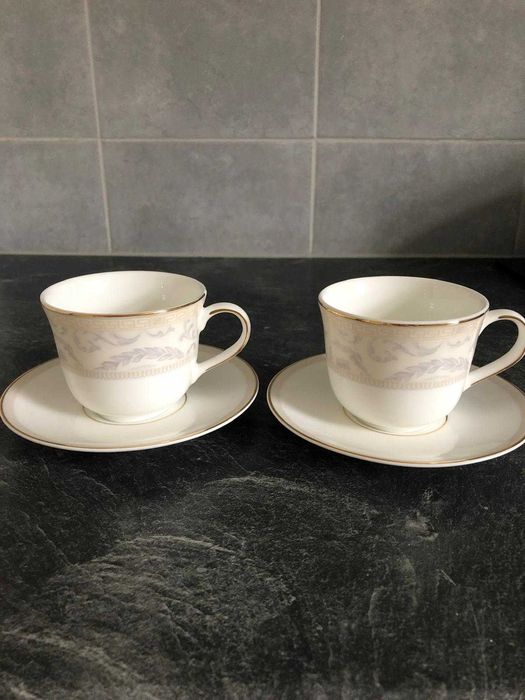 2 чаши за чай или дълго кафе Fine Bone Chine Royal Doulton