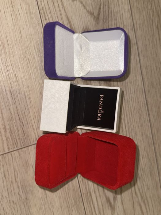Продам коробочки для колец