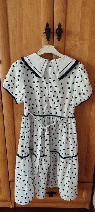 Продам платье на девочку. На 10-11 лет.