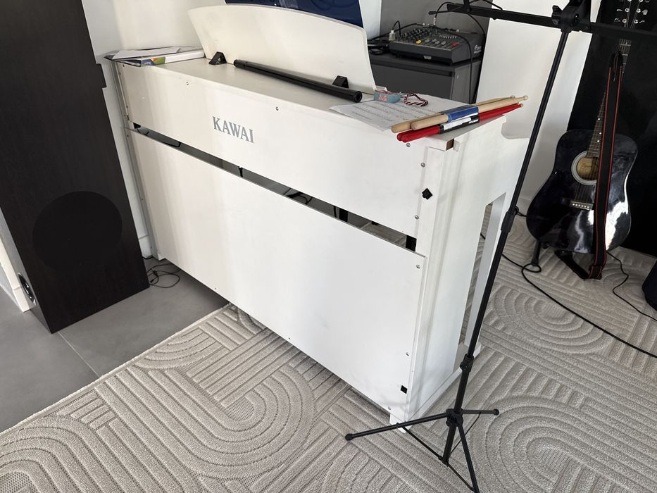 Электронное пианино Kawai