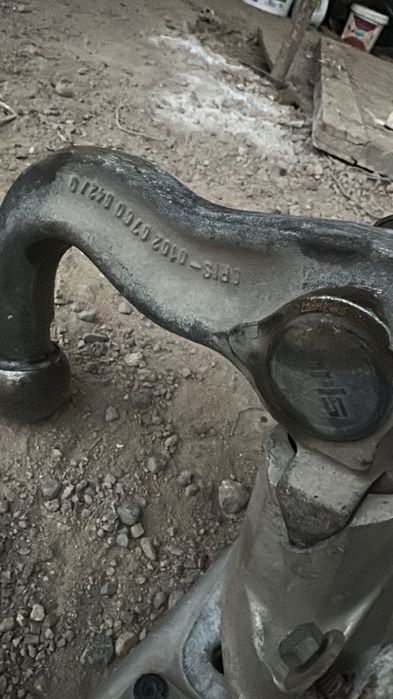 Продам фаркоп от БМВ е34 седан