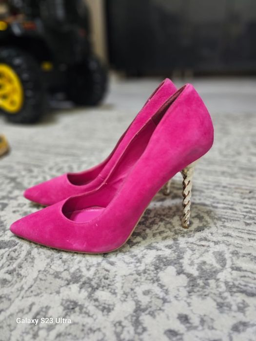 Женская обувь в идеальном состоянии