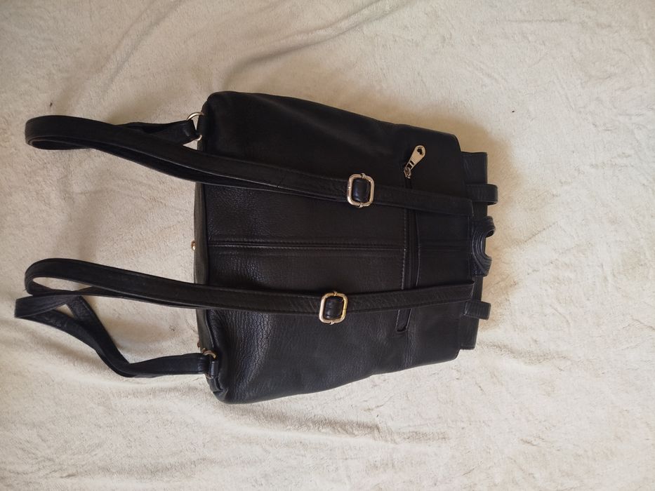 Продам кожанный рюкзак