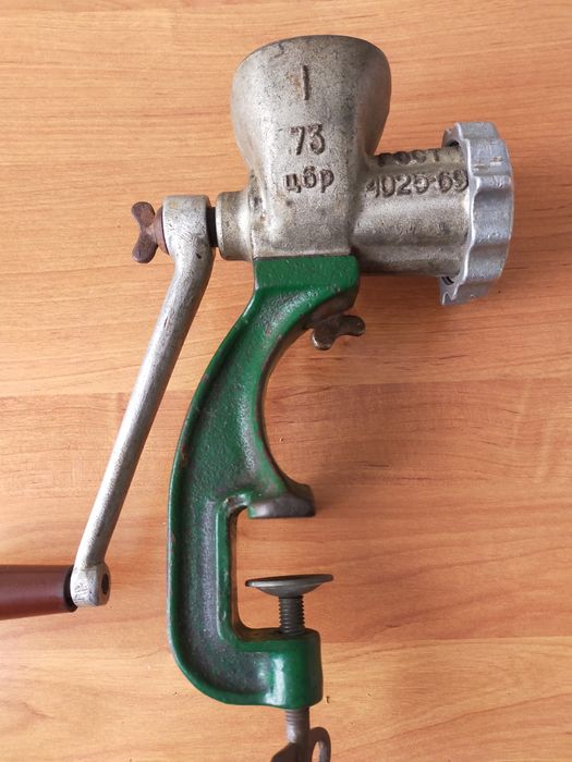 Продам мясорубку советскую 1969.