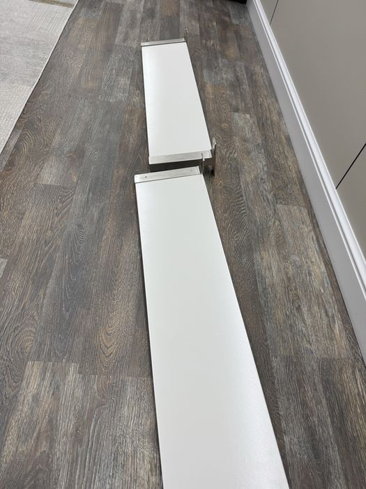 продается деревянная полка для книги