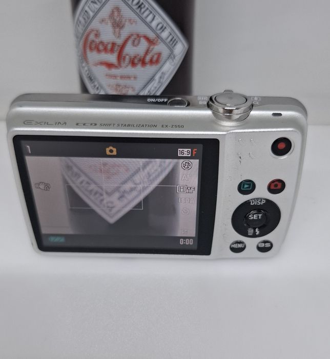 Casio Exilim EX-Z550 компактен дигитален фотоапарат