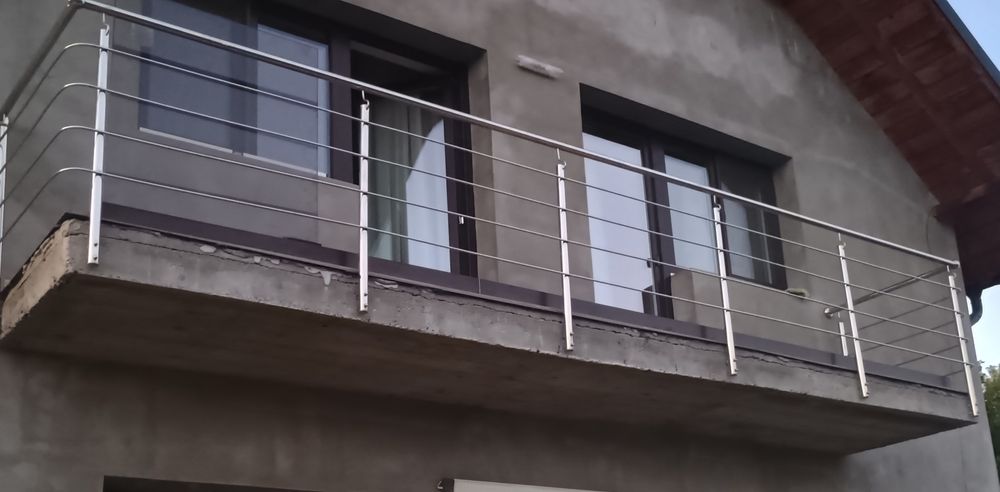 Vând balustrada inox