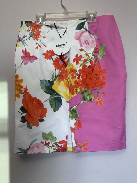 Юбка , Италия . Blumarine