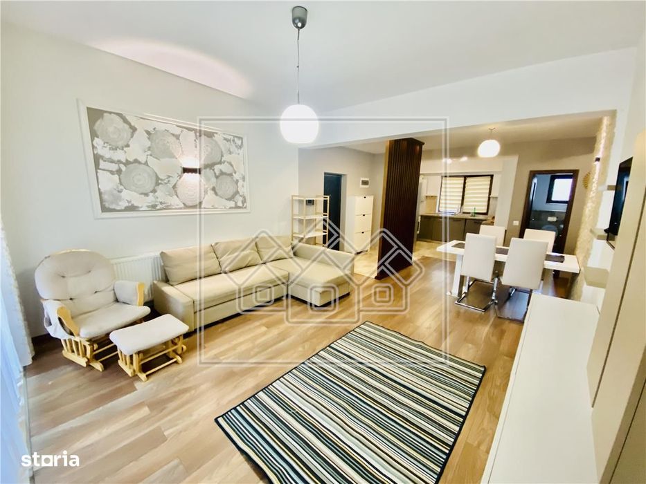Apartament cu 3 camere si balcon mare, la cheie, terasa mare