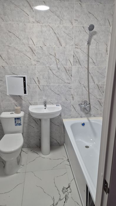 Сдам 1 ком квартиру район береке 2