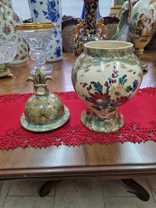 Прекрасна антикварна френска порцеланова купа урна Limoges