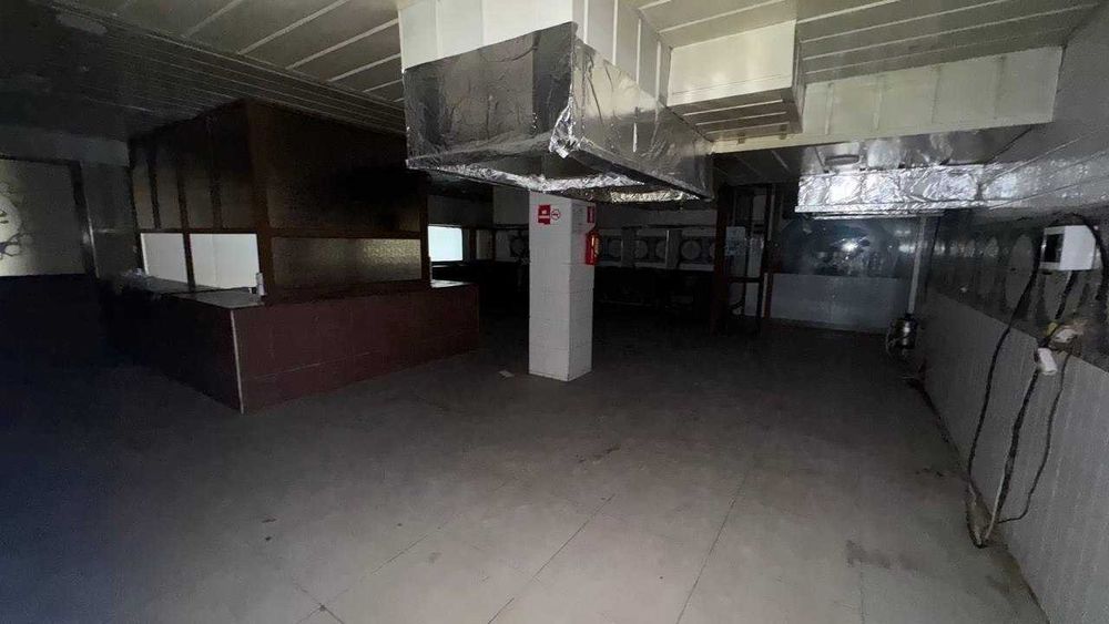 Сдается помещение под кафе/ресторан в аренду. 1800м2