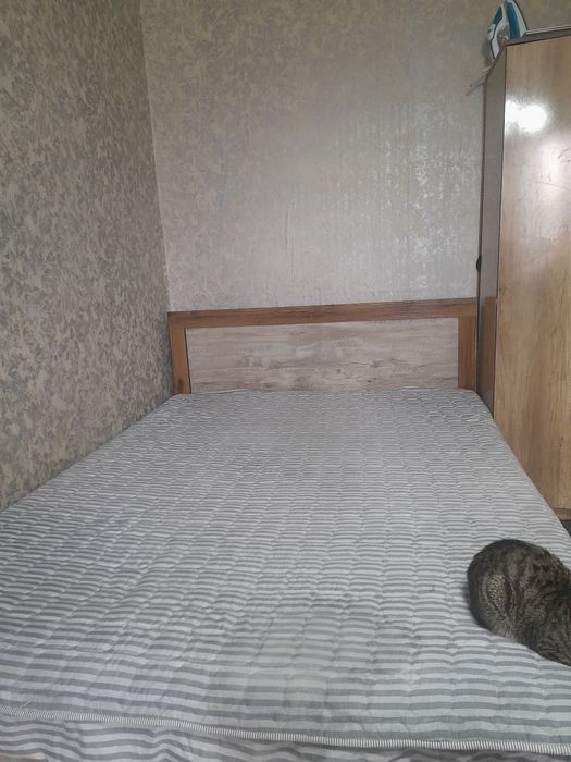 Продаётся двухспальная кровать