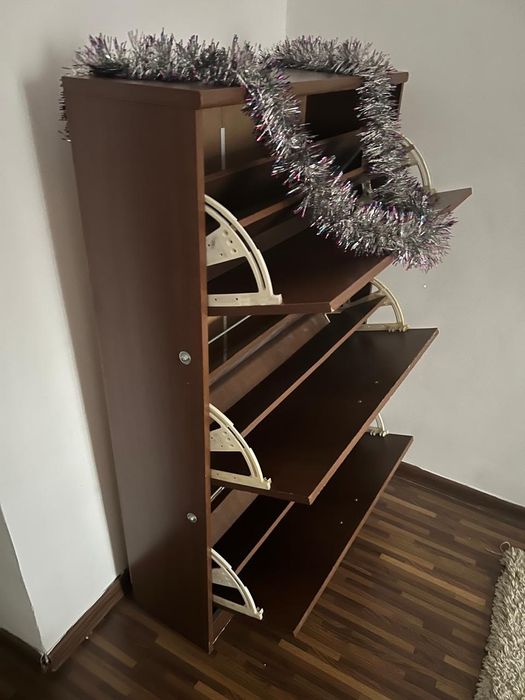 Обувной шкаф коричневый