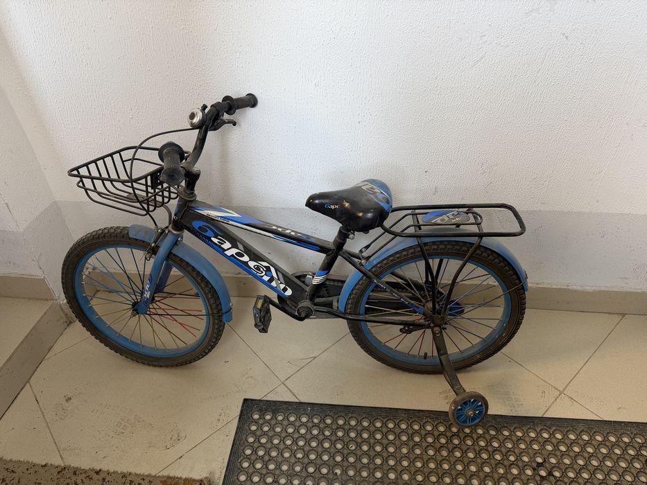 Продам велосипед отлично подойдет на рост 128-140 (возраст 5-7 лет)