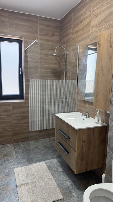 Proprietar :Apartament 2 camere Giroc - str Neptun- prima inchiriere