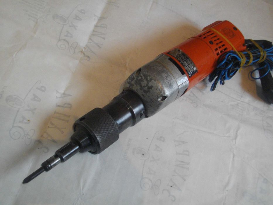 Товарна вилка Понижаващ трансформатор 24V Зарядно Отоплител СтартерKIA