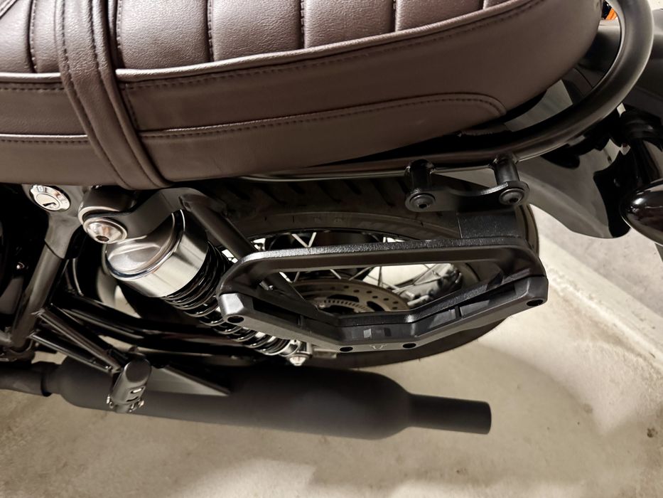 Geanta laterala SW Motech Legend V lock Triumph Bonneville