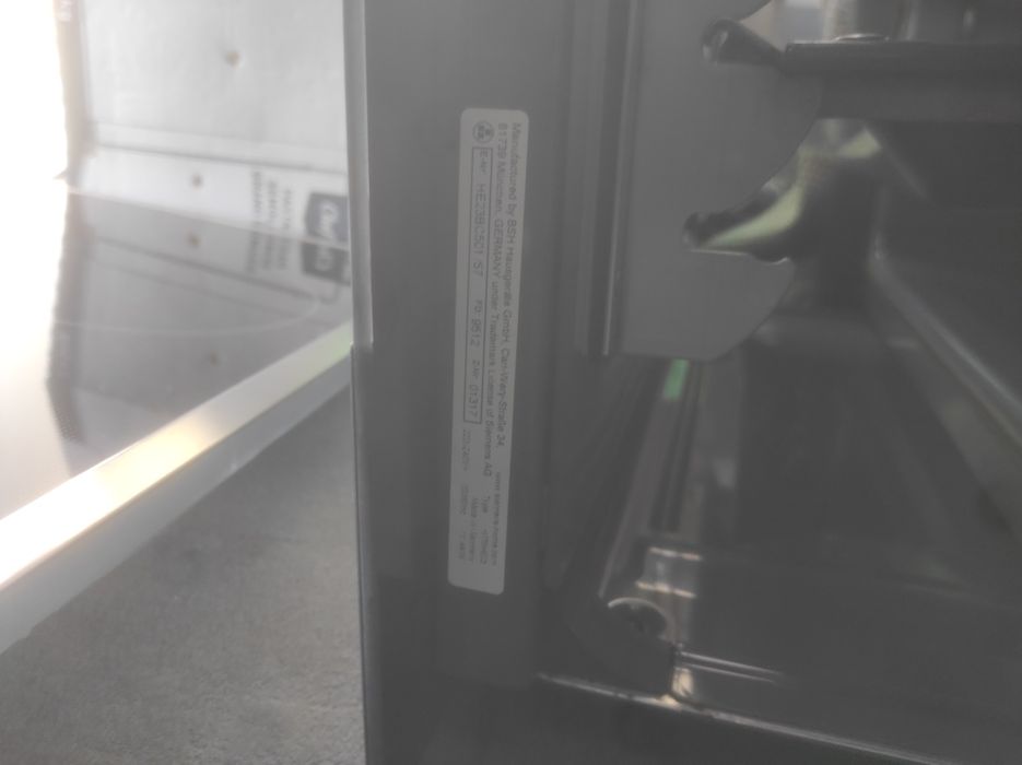 Фурна с микровълнова и котлони 80лв.