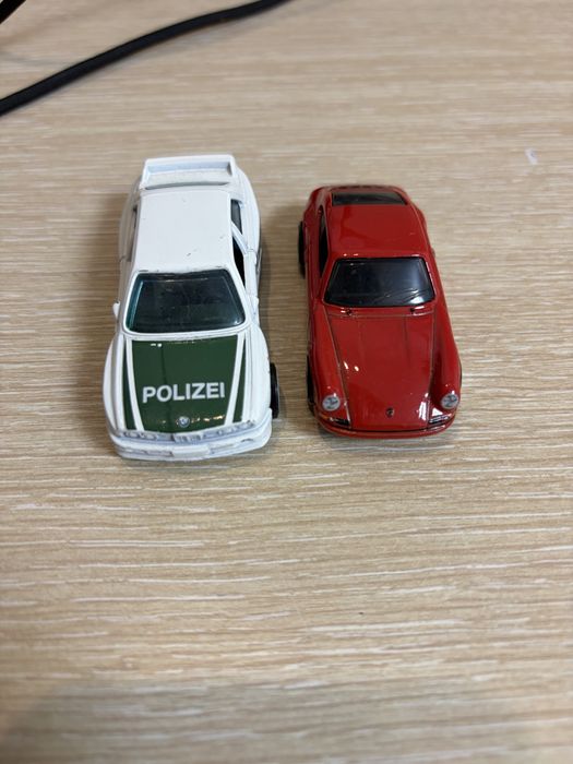 Hot wheels porsche 911 bmw m3