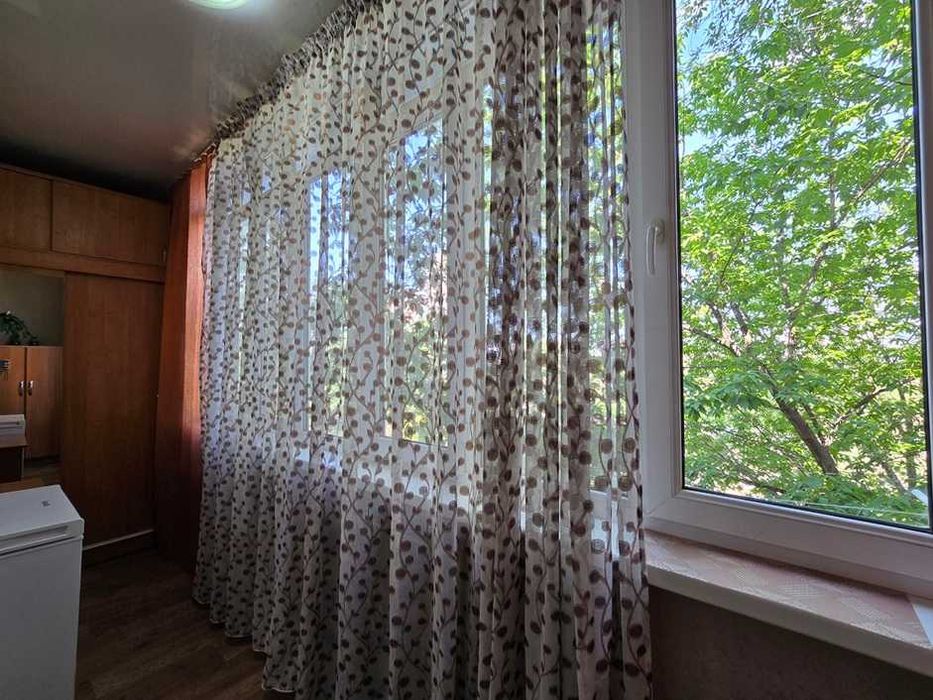 Продам 1ком. квартиру Навои 316