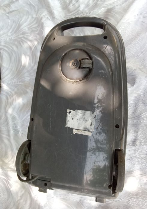 Продается Пылесос DAEEWO б.у.