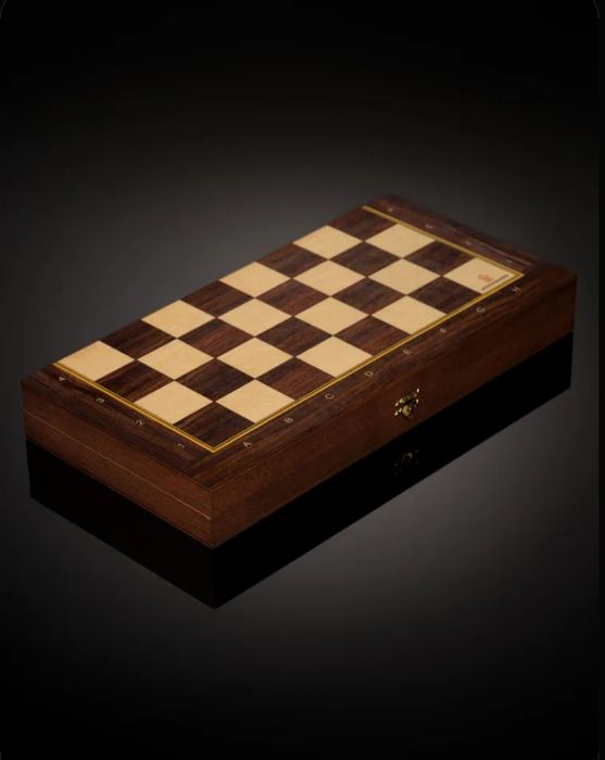 Деревянные шахматы набор