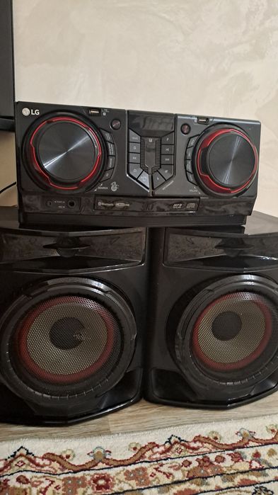 Музыкальный центр