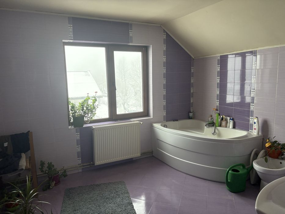 inchiriez camera la 9 km tg jiu parcare gratis