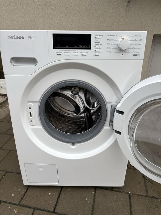 Masina de spalat rufe MIELE impecabila W1