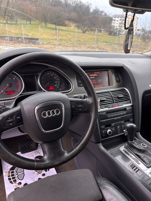 AUDI Q7 0 — imagine 3