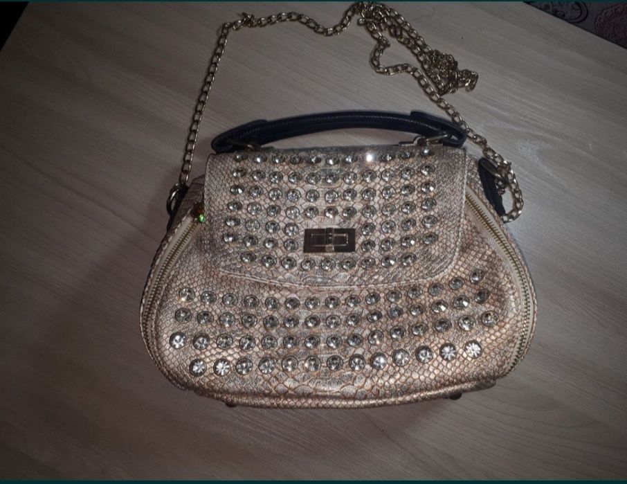 Продам Женскую Сумочку.