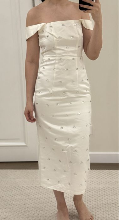 Невероятно красивое платье в размере 42-44